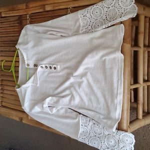 Light sweater top NEW